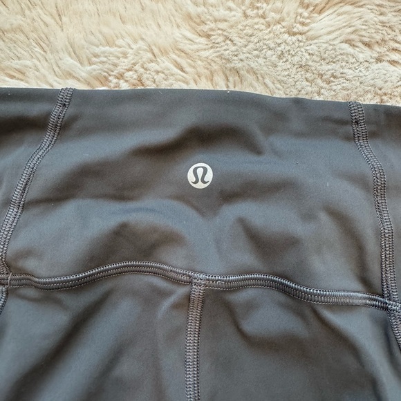 Lululemon mesh in movement 7/8 tight size 8 - Picture 7 of 9
